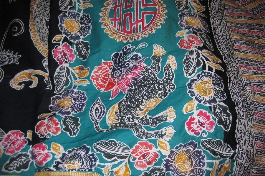 Textiles batik sarongs Bali grossiste — lot tissu balinais